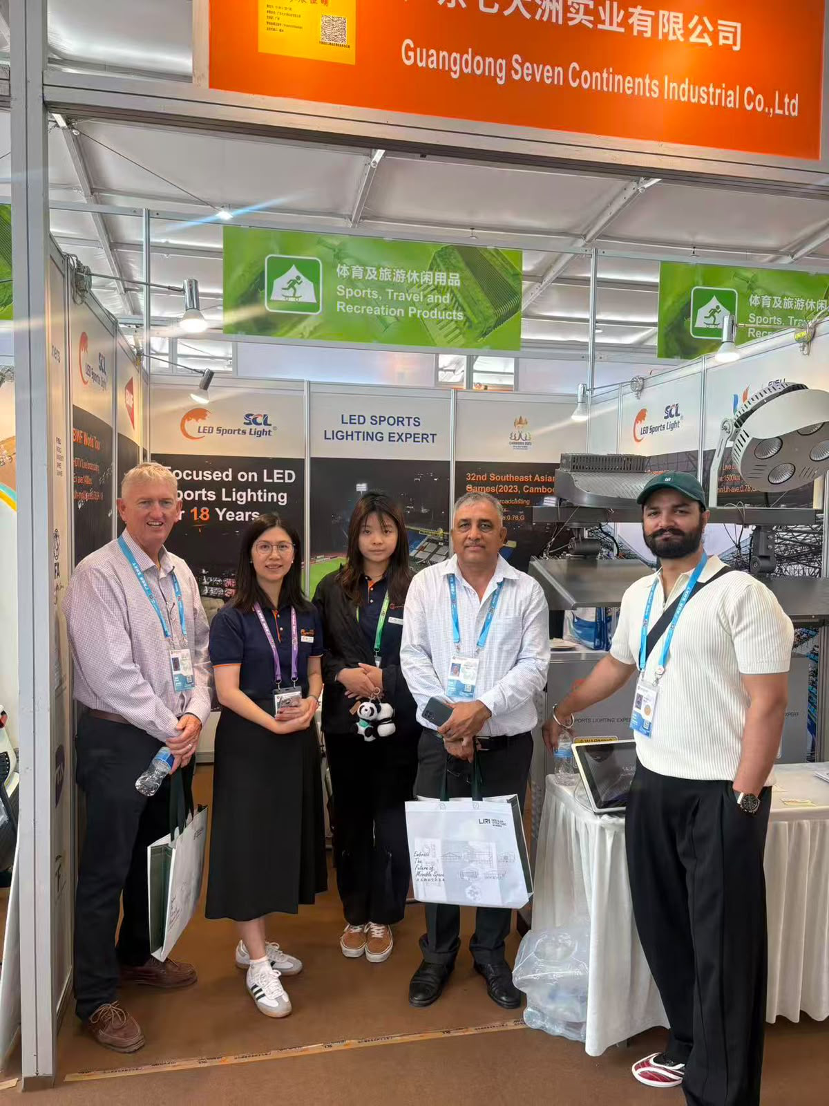 Arvis at 139th Canton Fair with Clients